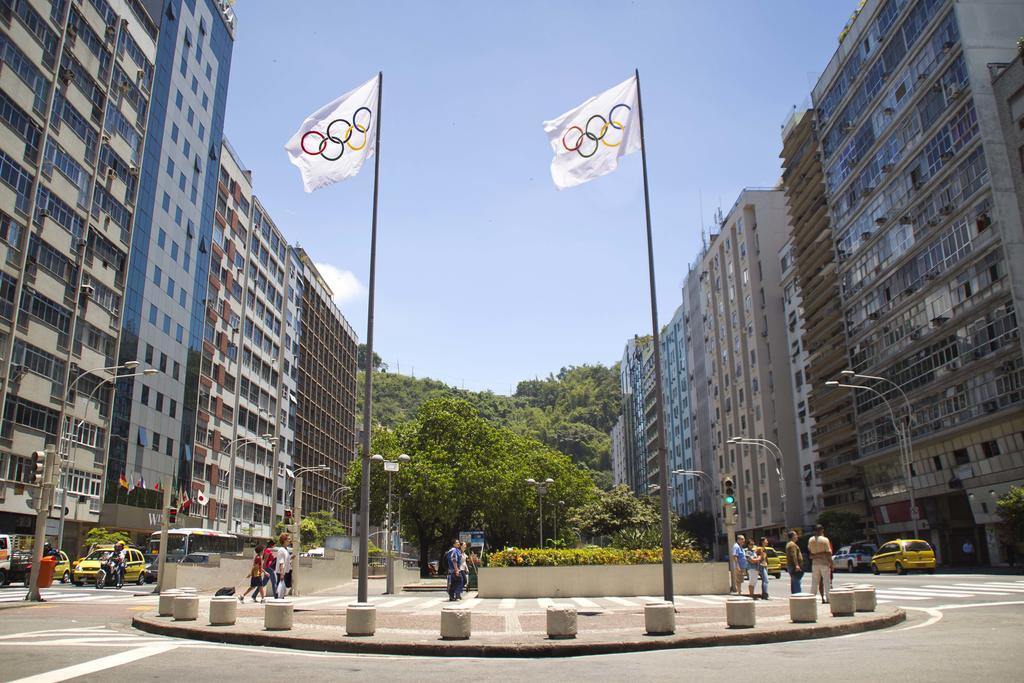 Apartamento Completo Na Praia De Copacabana 02 Quartos Com Vista Lateral Mar Em Andar Alto, Ar, Wifi , Netflix, Pauloangerami Rmvc18 Rio de Janeiro Exterior foto