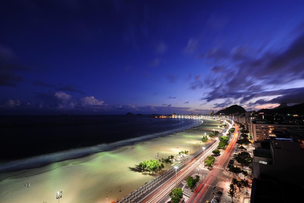 Apartamento Completo Na Praia De Copacabana 02 Quartos Com Vista Lateral Mar Em Andar Alto, Ar, Wifi , Netflix, Pauloangerami Rmvc18 Rio de Janeiro Exterior foto